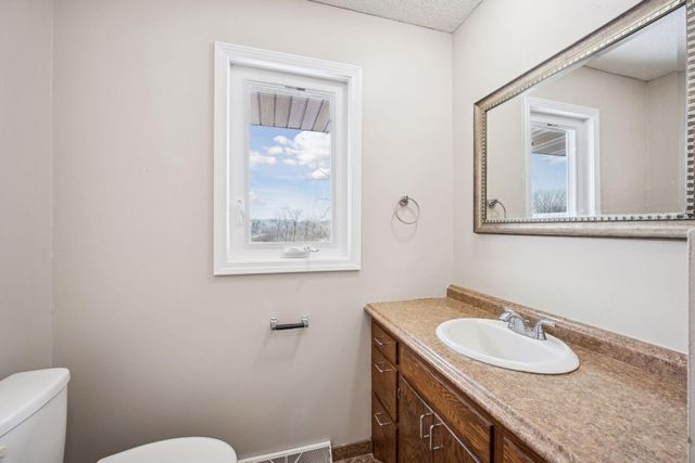 7050 Pioneer Trail, Greenfield, MN 55357