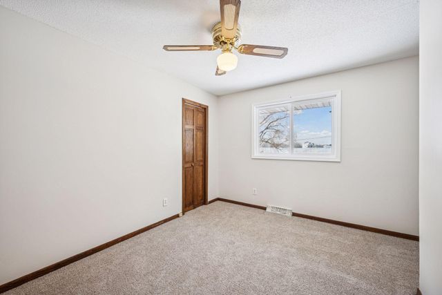 7050 Pioneer Trail, Greenfield, MN 55357