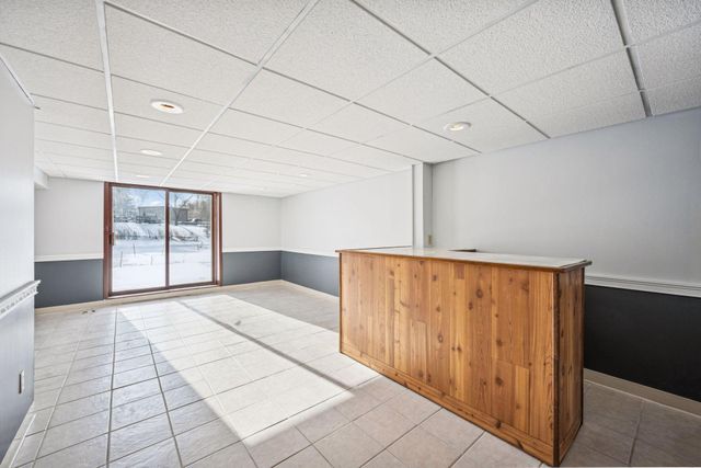 7050 Pioneer Trail, Greenfield, MN 55357