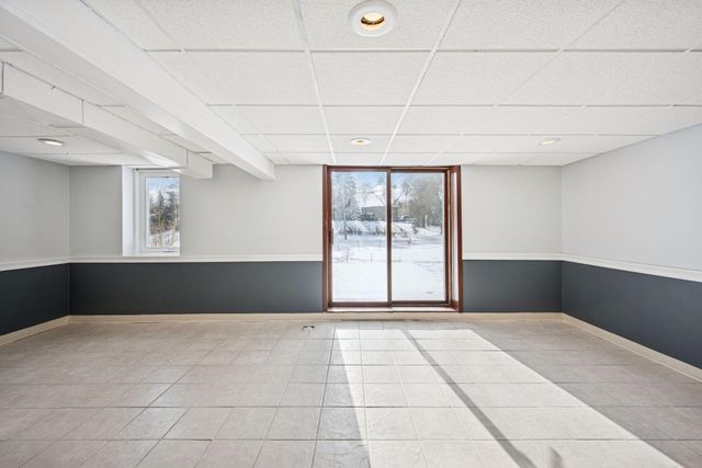 7050 Pioneer Trail, Greenfield, MN 55357