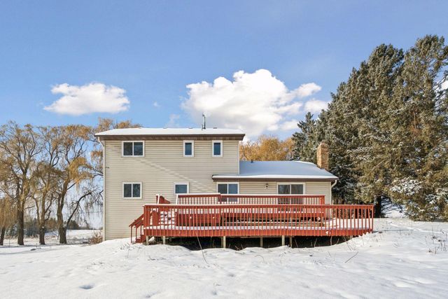 7050 Pioneer Trail, Greenfield, MN 55357