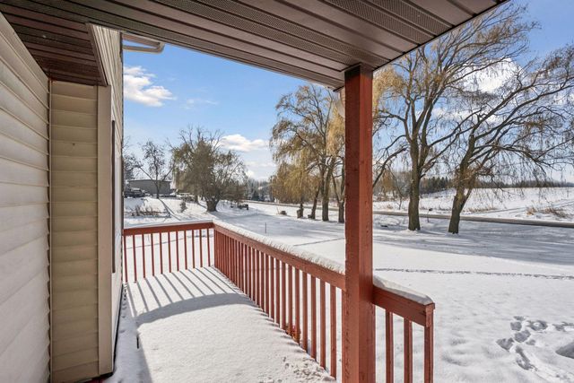 7050 Pioneer Trail, Greenfield, MN 55357