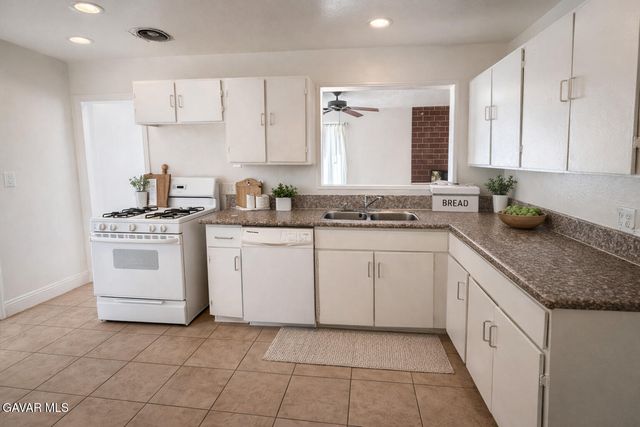 356 E Kettering Street, Lancaster, CA 93535