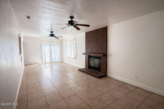 356 E Kettering Street, Lancaster, CA 93535