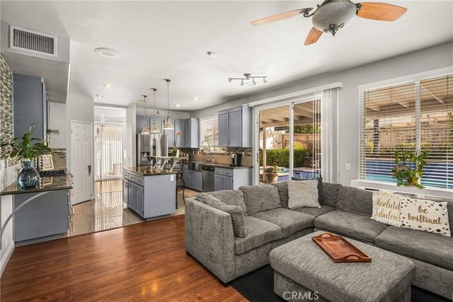 40176 Via Sonoro, Murrieta, CA 92562
