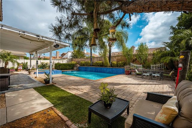 40176 Via Sonoro, Murrieta, CA 92562