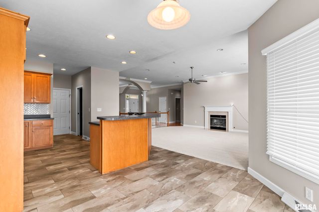 6517 WINTERBERRY Lane, Springfield, IL 62712