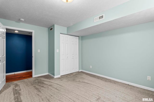 6517 WINTERBERRY Lane, Springfield, IL 62712