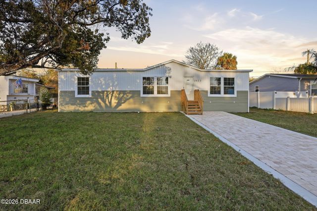 1913 Woodcrest Drive, Ormond Beach, FL 32174