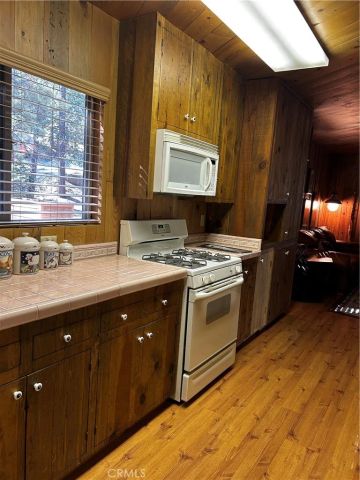1225 Azalea, Pine Mountain Club, CA 93222