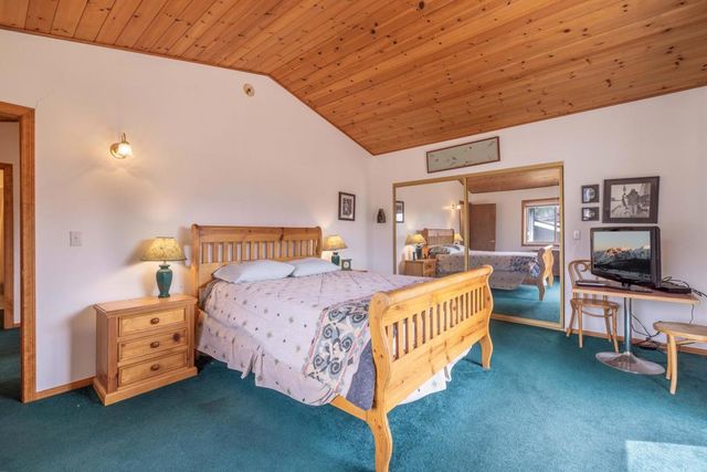 391 Mullins Drive, Big Bear, CA 92314