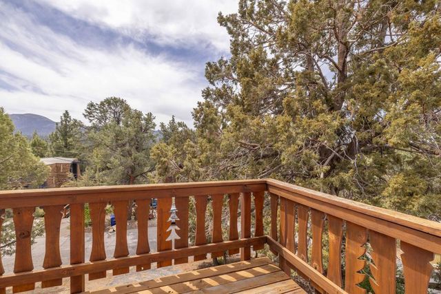 391 Mullins Drive, Big Bear, CA 92314