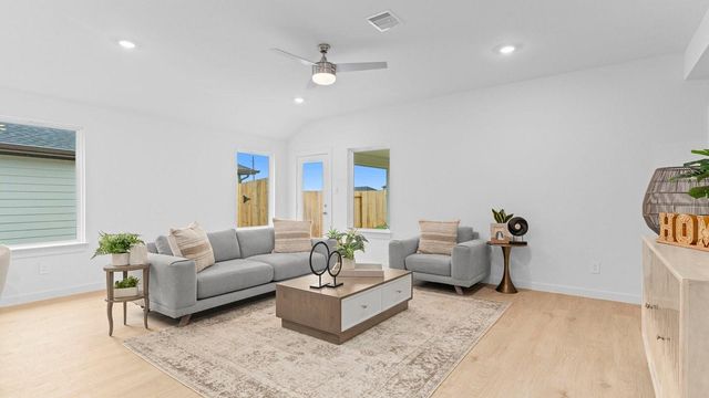 611 Blue Stone Drive, Beasley, TX 77417