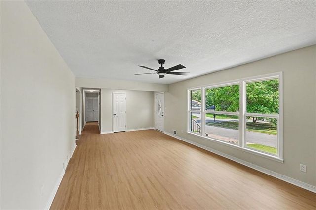12516 Craig Avenue, Grandview, MO 64030