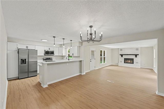 12516 Craig Avenue, Grandview, MO 64030