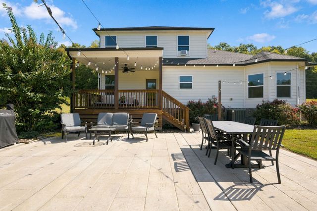 2848 Garners Creek Rd, Dickson, TN 37055