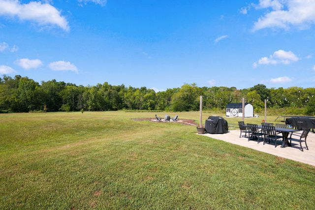 2848 Garners Creek Rd, Dickson, TN 37055