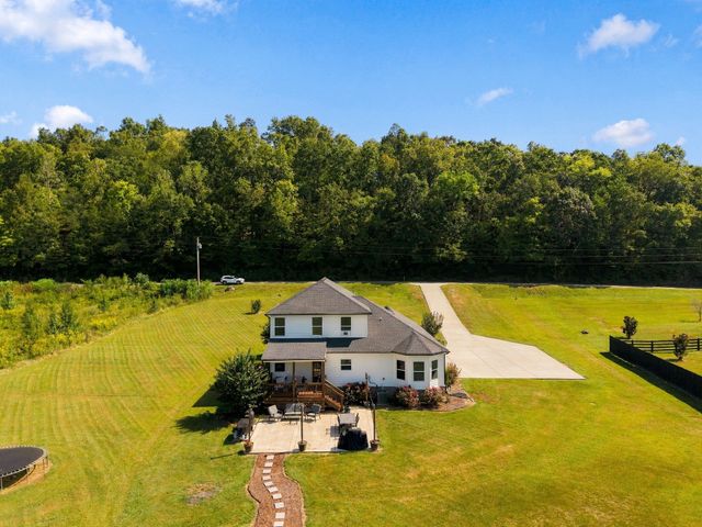 2848 Garners Creek Rd, Dickson, TN 37055