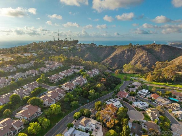 6585 Caminito Scioto, La Jolla, CA 92037
