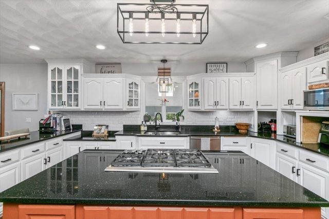 3 Rocking Chair Lane, Atkinson, NH 03811