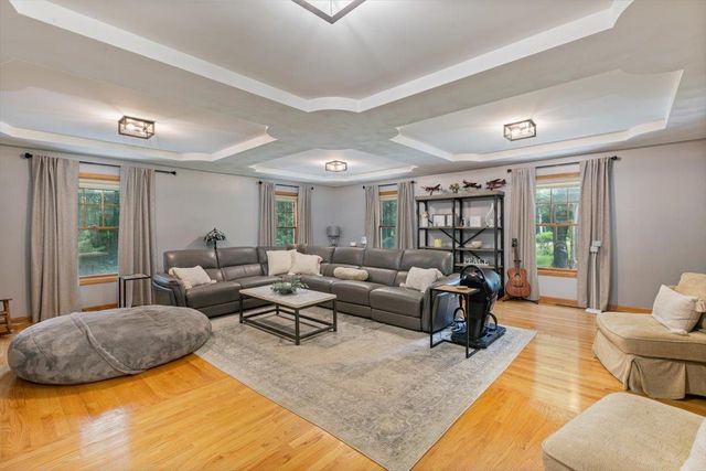 3 Rocking Chair Lane, Atkinson, NH 03811
