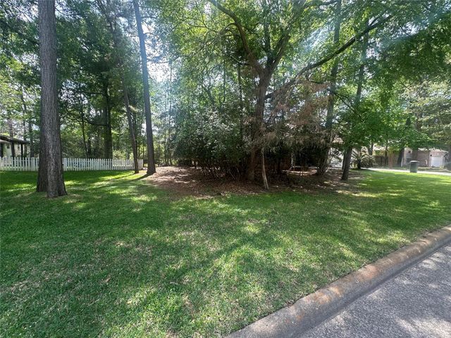 11331 Burning Tree Drive, Montgomery, TX 77356