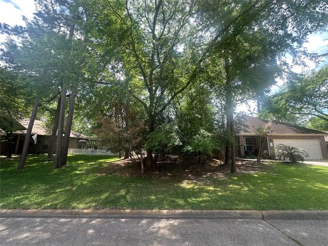 11331 Burning Tree Drive, Montgomery, TX 77356
