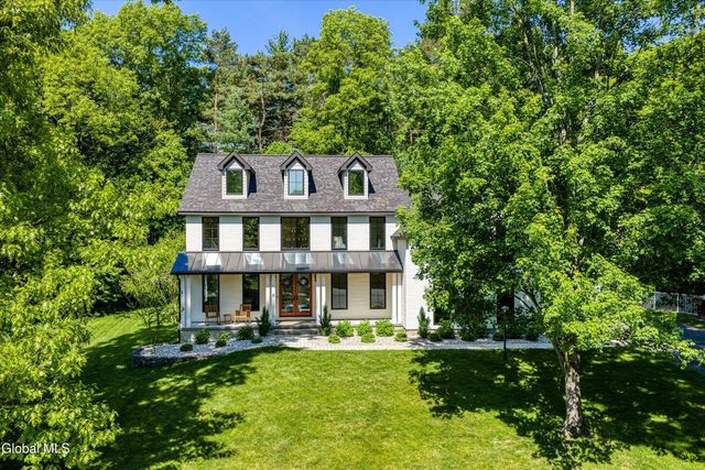 8 Emmons Drive, Clifton Park, NY 12065