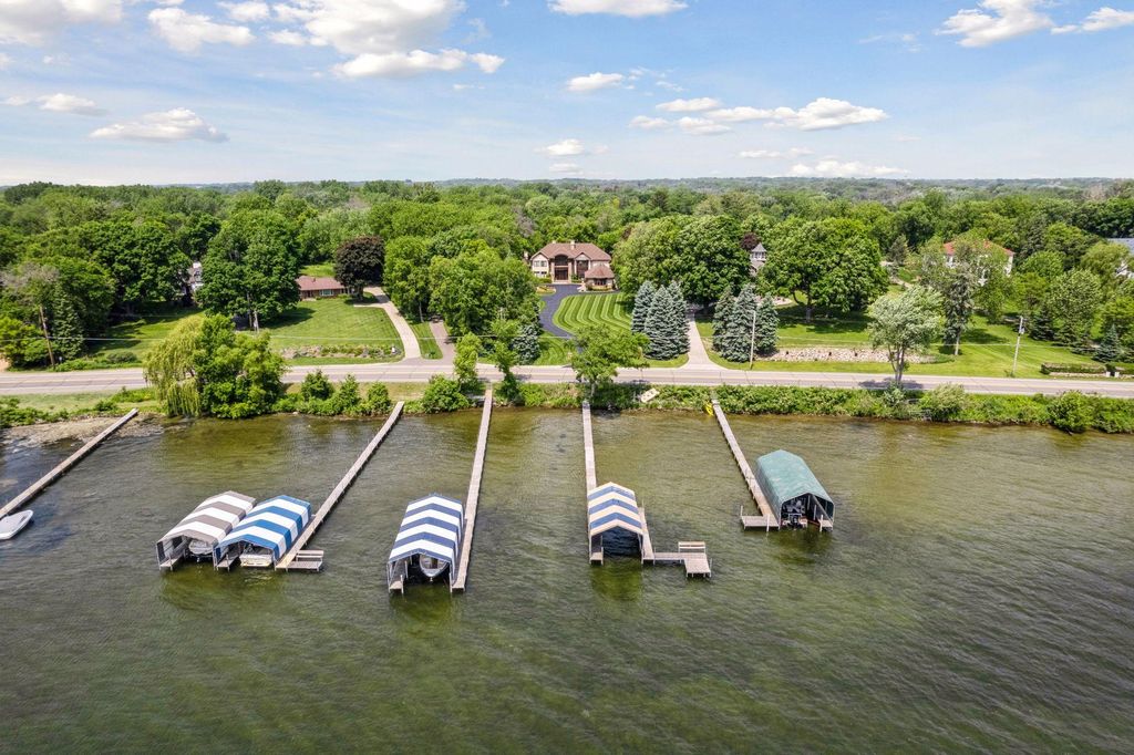 1910 Shoreline Drive, Wayzata, MN 55391 — exterior