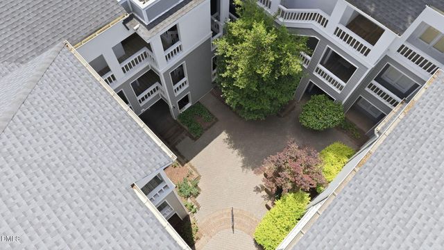 700 Bishops Park 306, Raleigh, NC 27605