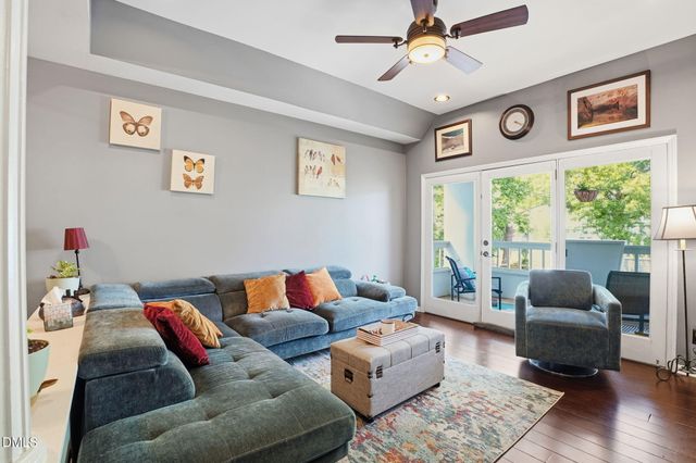 700 Bishops Park 306, Raleigh, NC 27605