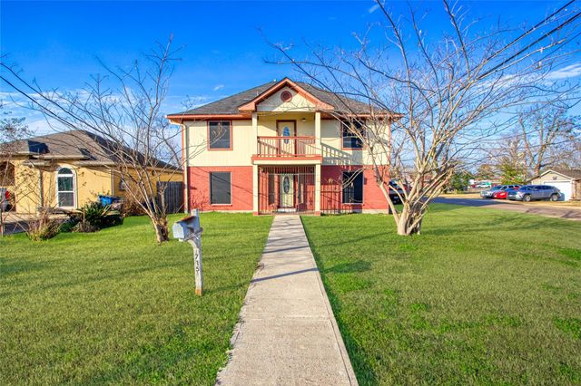 715 Avenue D, South Houston, TX 77587