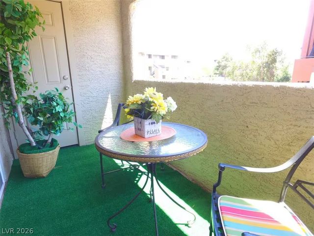 4200 South Valley View Boulevard 2012, Las Vegas, NV 89103