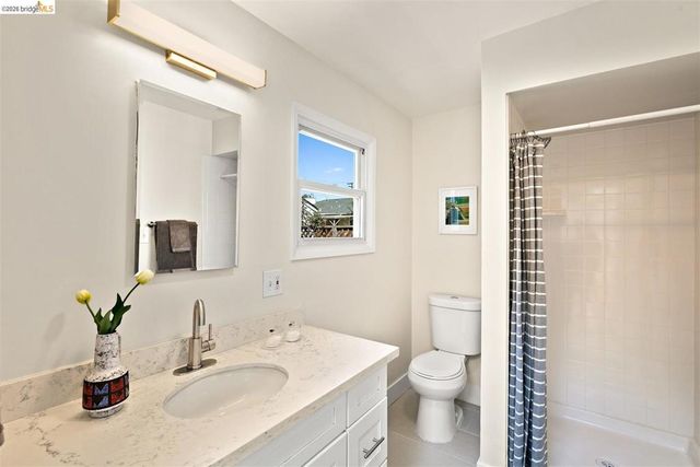 2861 Downer Ave, Richmond, CA 94804