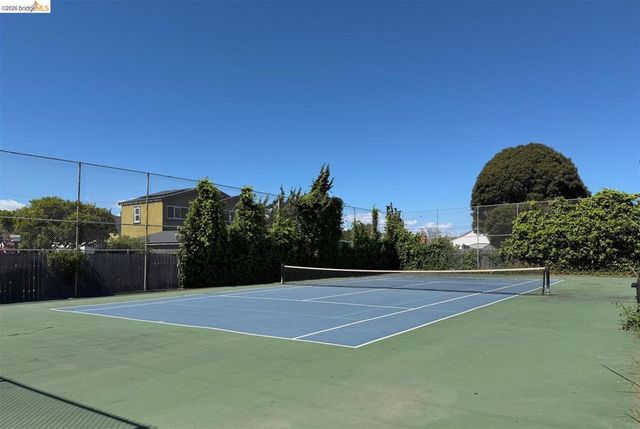 2861 Downer Ave, Richmond, CA 94804