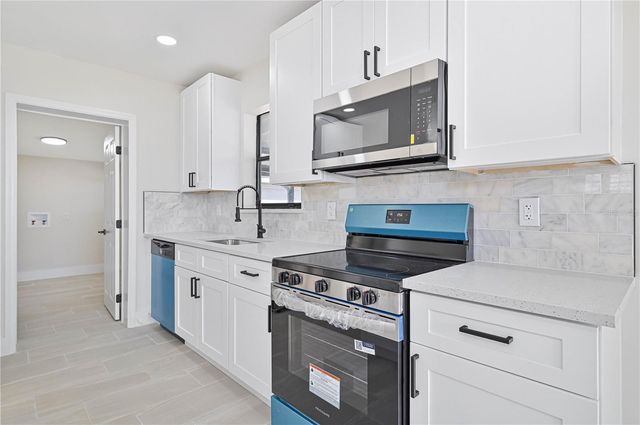 8822 AERO AVENUE, North Port, FL 34287