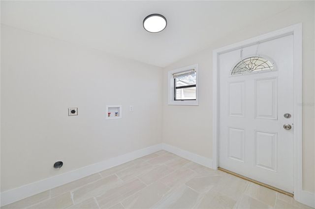 8822 AERO AVENUE, North Port, FL 34287