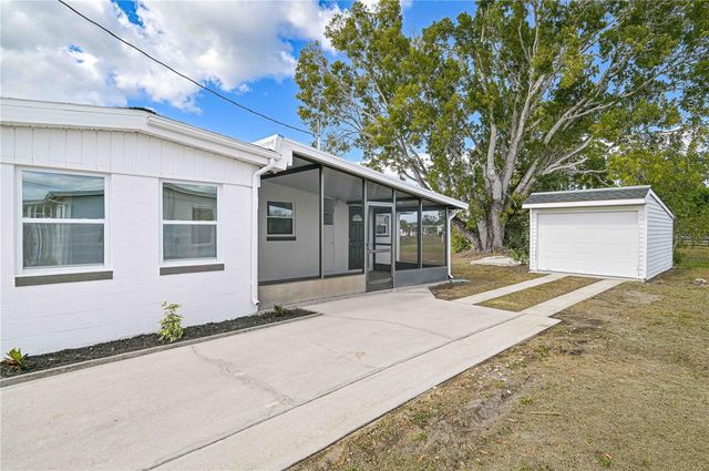 8822 AERO AVENUE, North Port, FL 34287