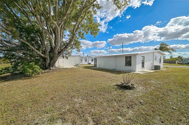 8822 AERO AVENUE, North Port, FL 34287