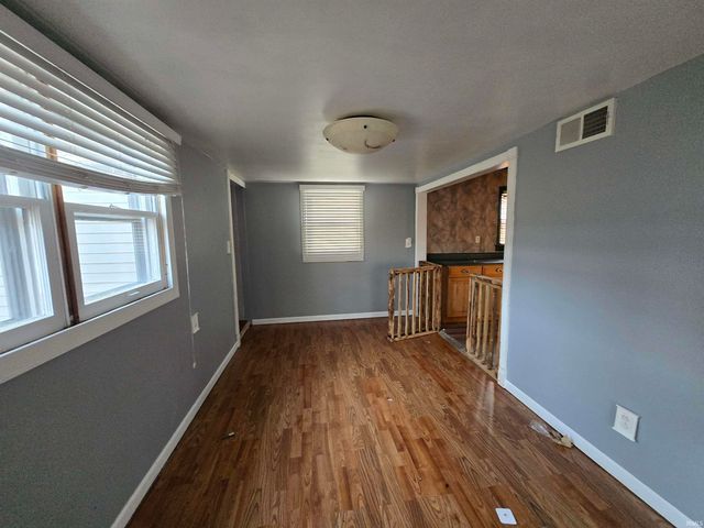 1228 E 3rd Street, Mount Vernon, IN 47620