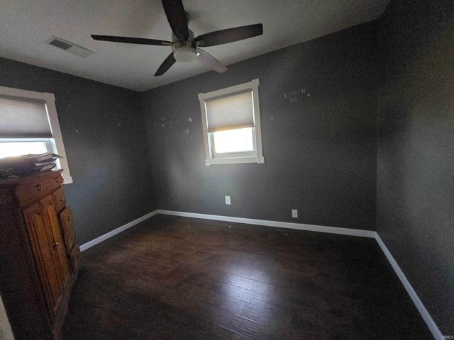 1228 E 3rd Street, Mount Vernon, IN 47620