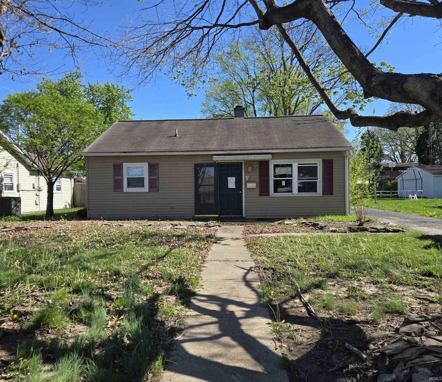 1228 E 3rd Street, Mount Vernon, IN 47620