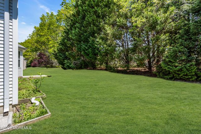 11 Lilly Drive, Little Egg Harbor, NJ 08087
