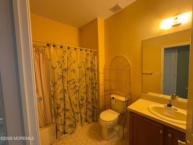11 Lilly Drive, Little Egg Harbor, NJ 08087