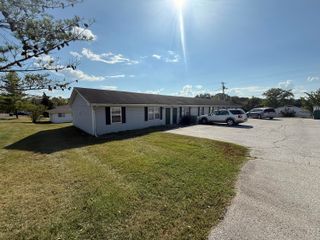 7313 N MOBERLY DR B, Columbia, MO 65202