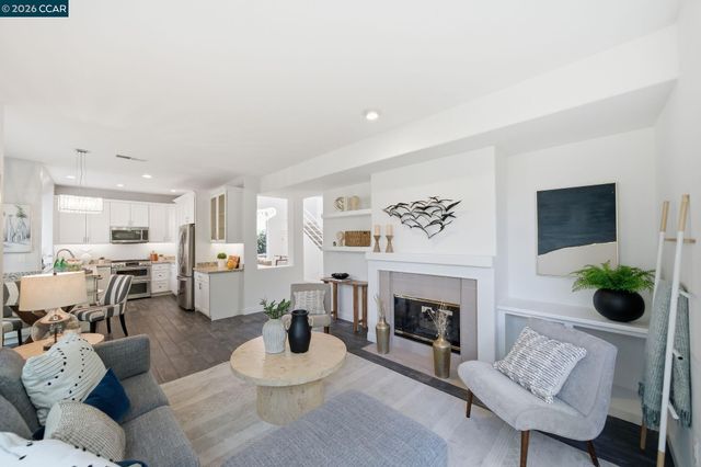 908 Vista Pointe Dr, San Ramon, CA 94582