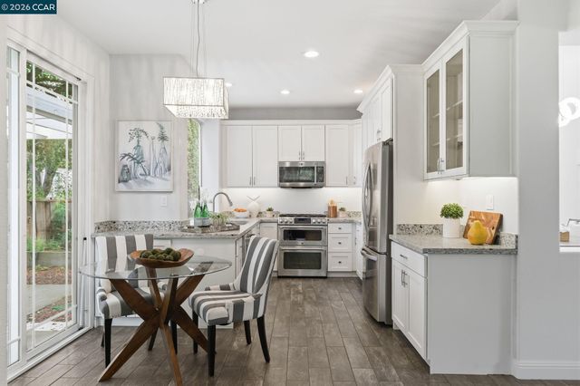 908 Vista Pointe Dr, San Ramon, CA 94582