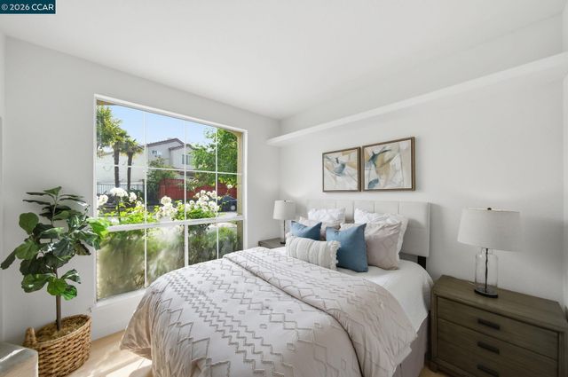 908 Vista Pointe Dr, San Ramon, CA 94582