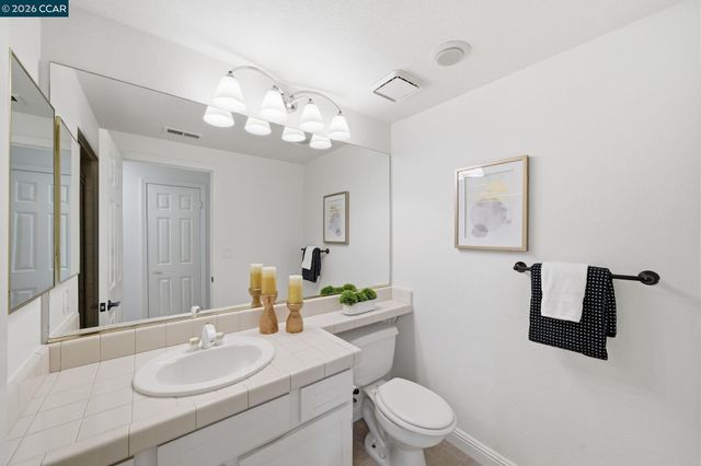 908 Vista Pointe Dr, San Ramon, CA 94582
