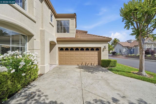 908 Vista Pointe Dr, San Ramon, CA 94582